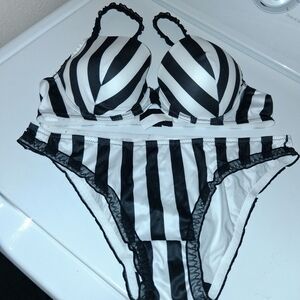 SHEIN Black and White Striped Bra Set